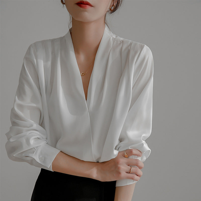 Women's Satin Temperament Design V-neck Retro Loose Top